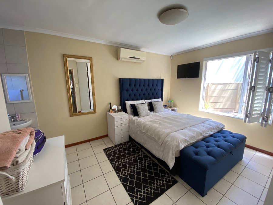 3 Bedroom Property for Sale in Sonnekuil Western Cape